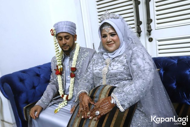 Foto Dhawiya dan Muhammad Setelah  Resmi Menikah  Manis 