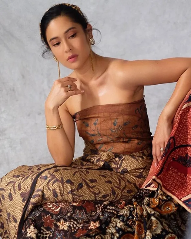 Dian Sastro