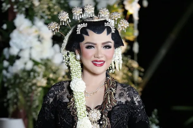 Vicky Shu - Ade Imam Menikah