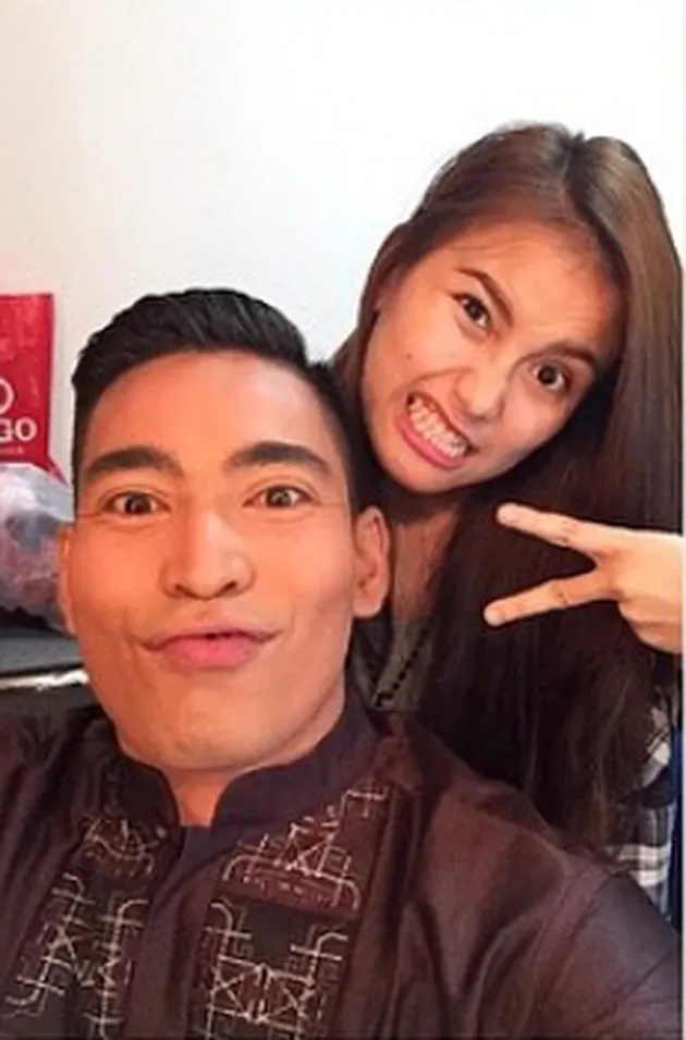 Kemesraan Ayu Ting Ting &amp; Robby Purba