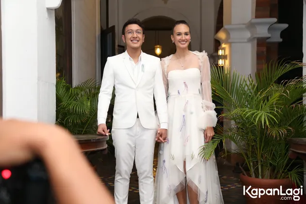 Tyas Mirasih - Dimas Anggara - Nadine Chandrawinata