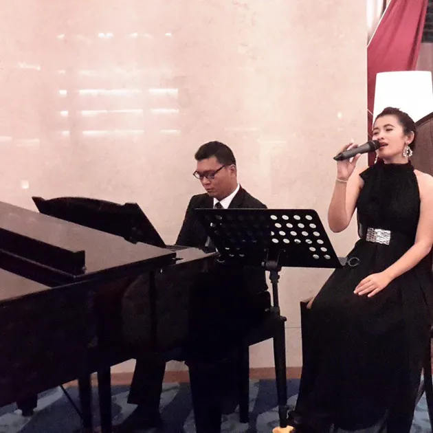 Dosen Cantik Kontestan X Factor Ini Bikin Dhani Galau Total