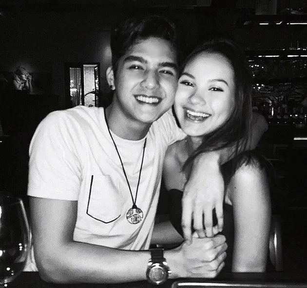 FOTO: Adu Mesra Al Ghazali - Aaliyah Massaid Saat Double Date