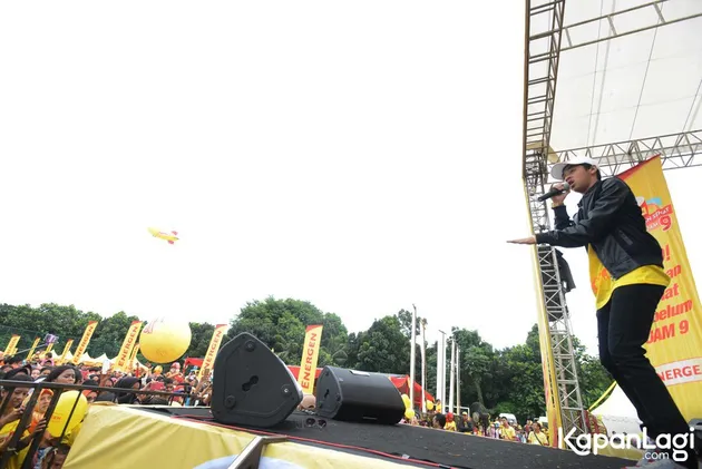 Bastian Steel