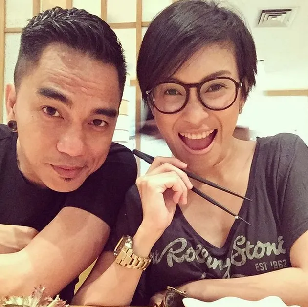 istri enda, istri artis, kekasih artis, keluarga seleb