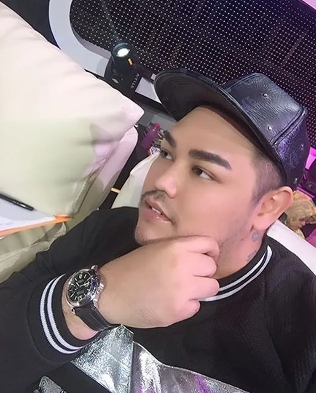 Ivan Gunawan D\' Academy Makin Macho