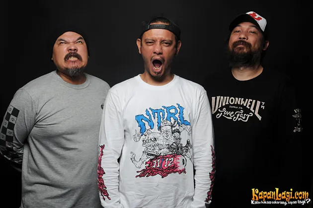 Sudah lebih dari dua puluh tahun sejak grup band NTRL memulai perjalanannya di dunia musik Indonesia. Pastinya banyak kisah yang mereka dapatkan selama dua dekade itu.