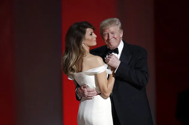 Melania - Donald Trump\&#039;s Awkward Moment