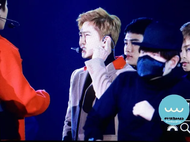 Mic EXO Rusak