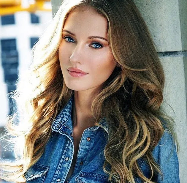 Ela Kawalec, Pacar Baru Leonardo DiCaprio
