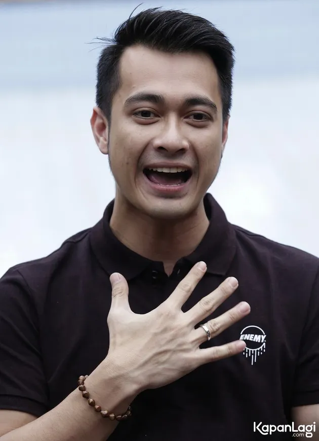 Eza Gionino - Meiza Aulia