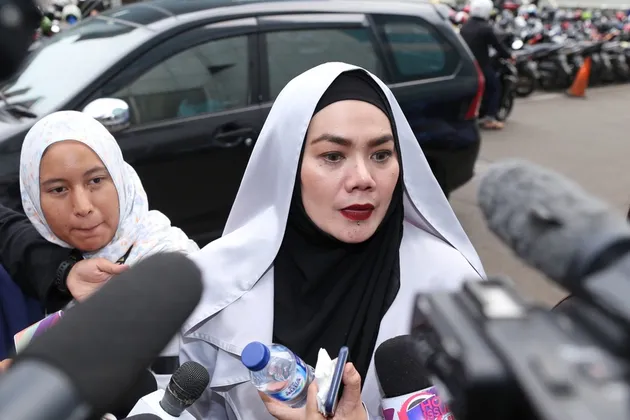 Sarita Abdul Mukti - Jennifer Dunn - Faisal Haris