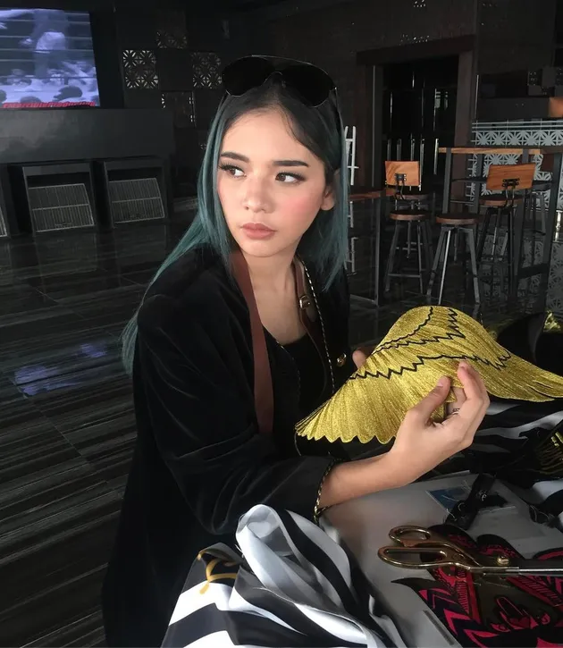 foto fashion bumil stylish oxcel tetap cantik meski buncit kapanlagi foto fashion bumil stylish oxcel tetap cantik meski buncit kapanlagi