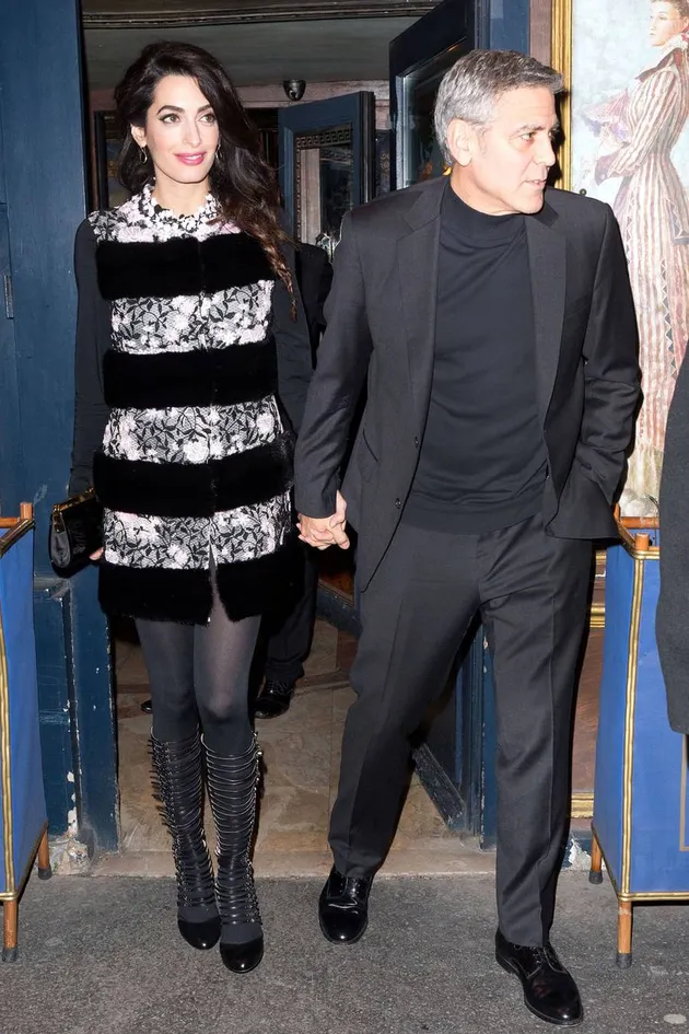 Fashion Bumil Amal Clooney