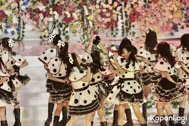 JKT48 secara khusus menggelar konser bertajuk Jessica Veranda Graduation Ceremony. Sangat ramai, acara ini dihadiri oleh ribuan fans!