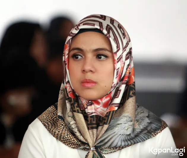 Seleb Cantik Tapi Kocak