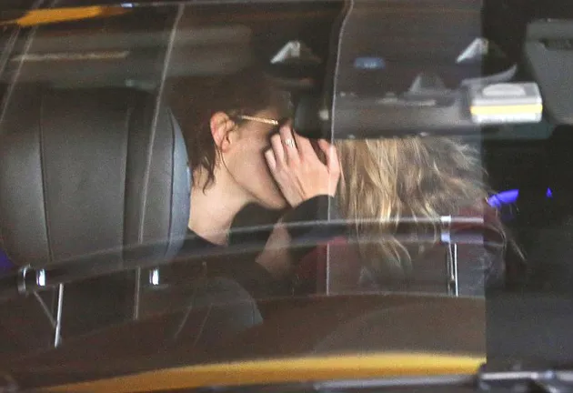 Kristen Stewart - Stella Maxwell Lesbian