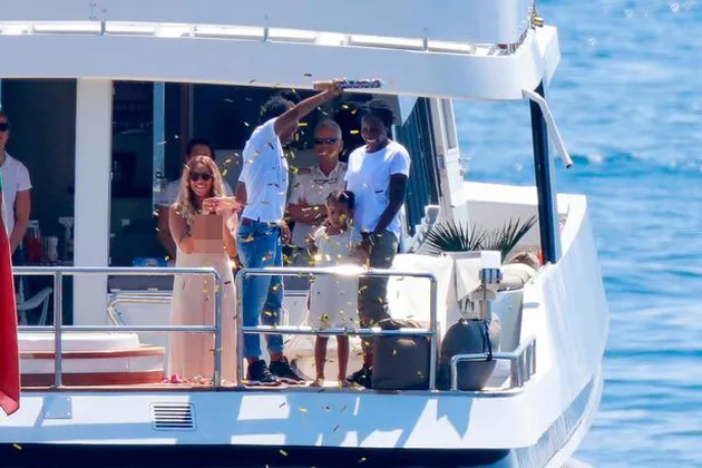 Beyonce dan Jay Z Liburan
