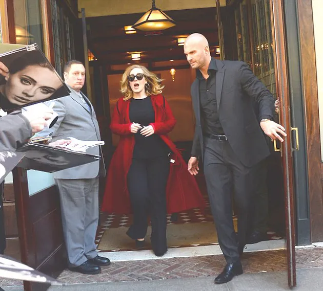 Foto Ganteng Bodyguard Seksi Adele