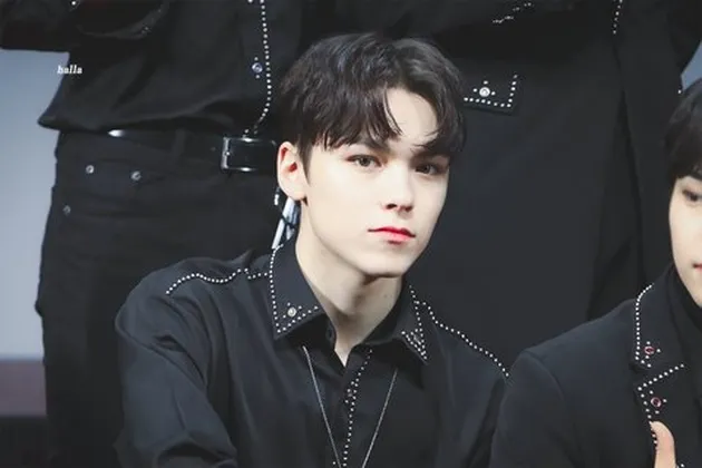 L - Vernon - Cha Eun Woo