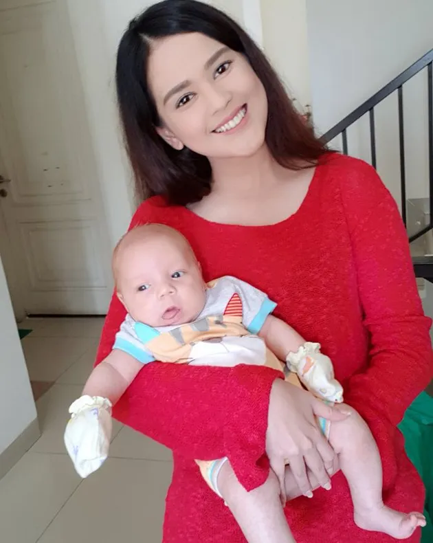 Foto Artis Cut Meyriska  Foto Celeb