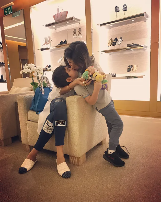 Carissa Putri Ajak Anaknya ke Australia