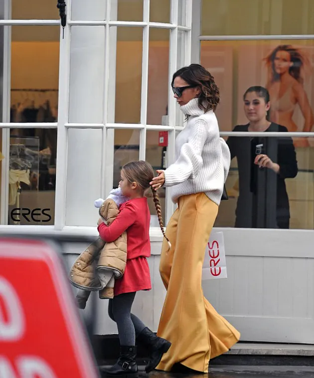 Victoria - Harper Beckham