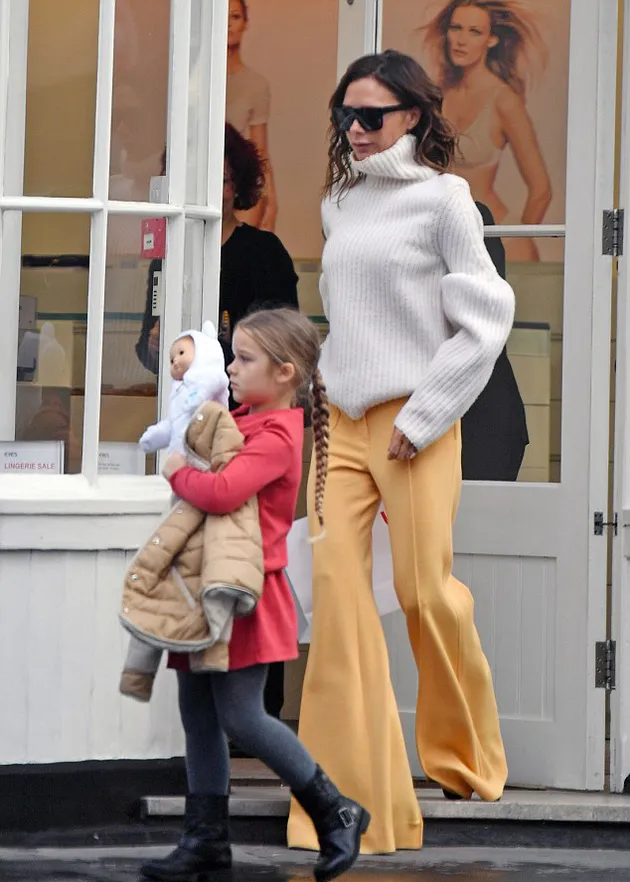 Victoria - Harper Beckham