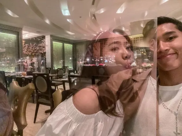 Jonatan Christie dan Shania Junianatha