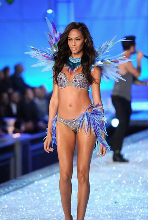 Gaya Rambut Model Victoria\'s Secret