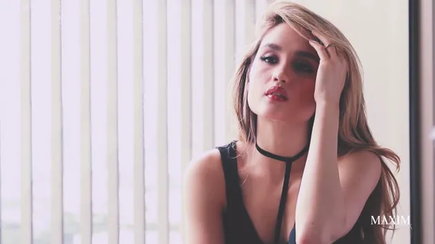 Cinta Laura Maxim