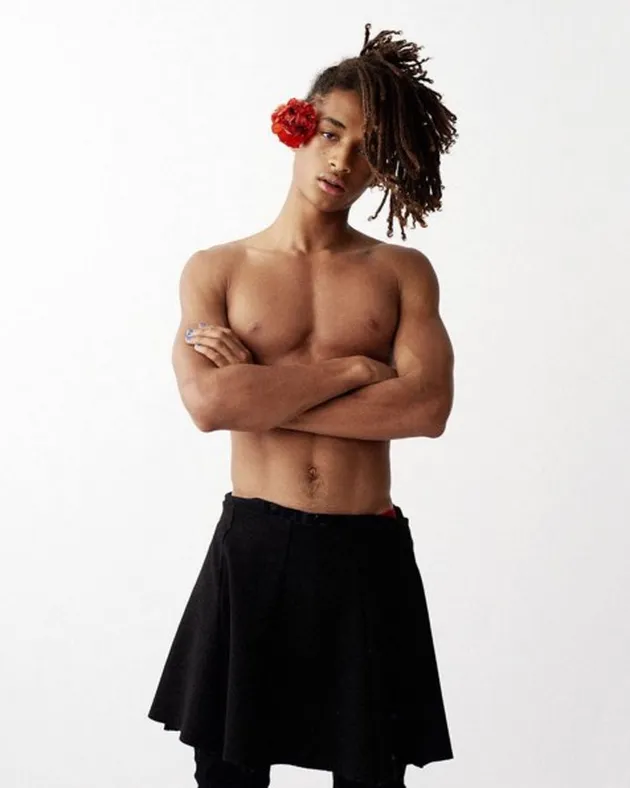 Gaya Unik Jaden Smith