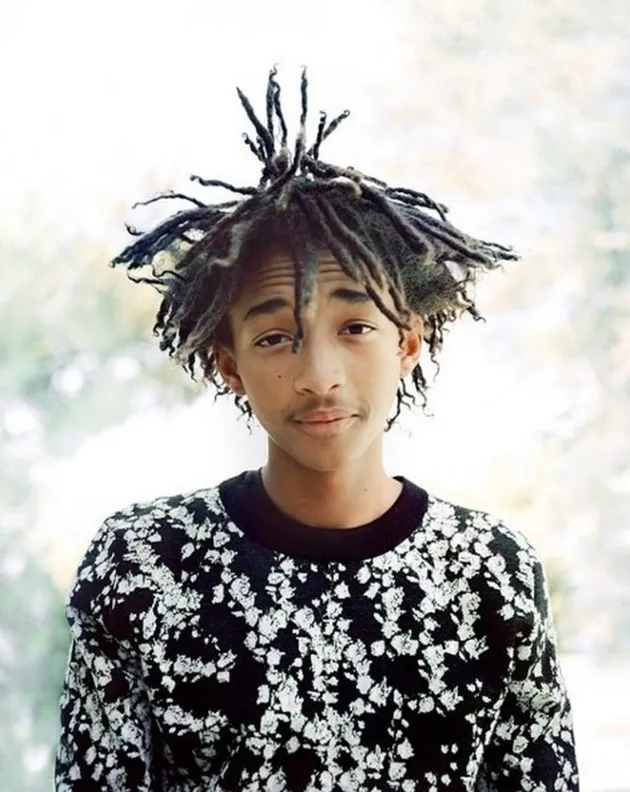 Gaya Unik Jaden Smith