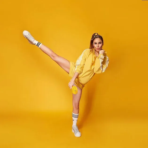 Valerie Thomas Photoshoot