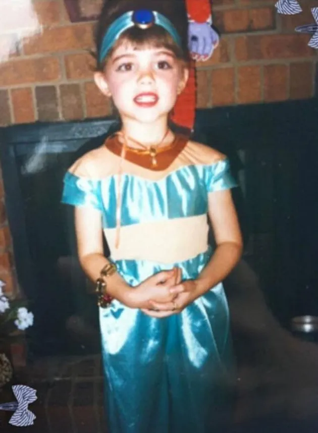 Kostum Halloween