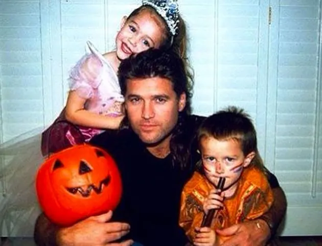 Kostum Halloween