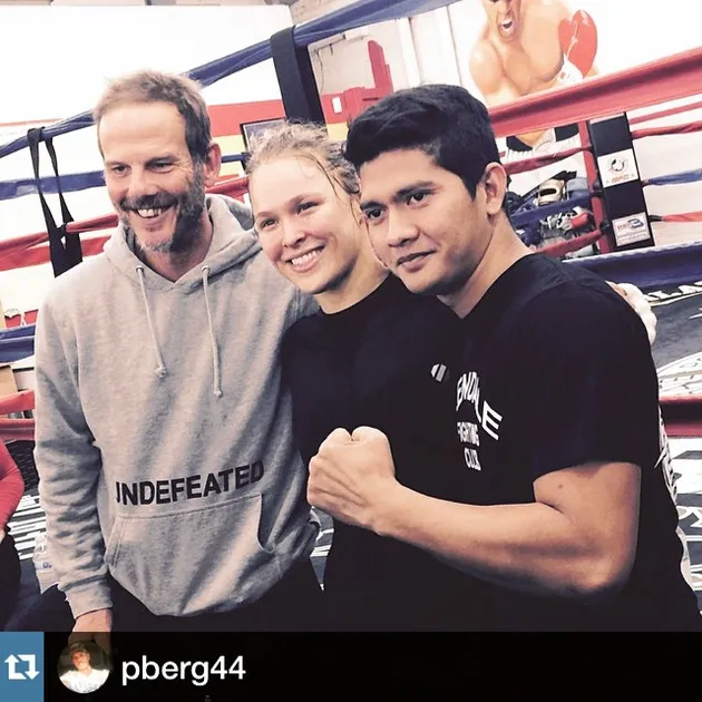 FOTO: Gempal! Otot Iko Uwais Bikin \&#039;Resah\&#039; Para Penjahat