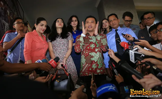 Artis Lawan Pembajakan