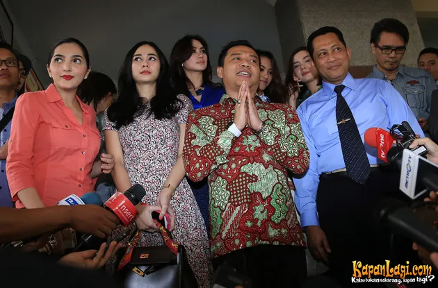 Artis Lawan Pembajakan