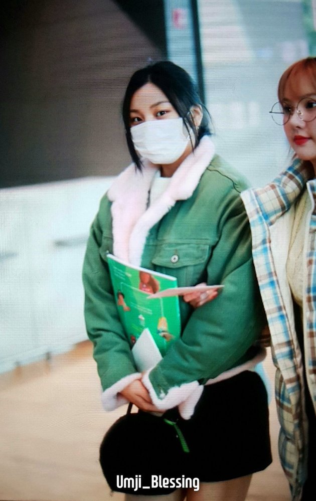 GFriend's Photos at the Airport on the Way to Indonesia, So Adorable!