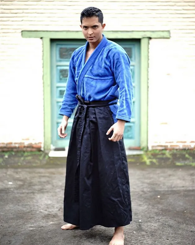 Gibran Marten, Adik Gading Marten