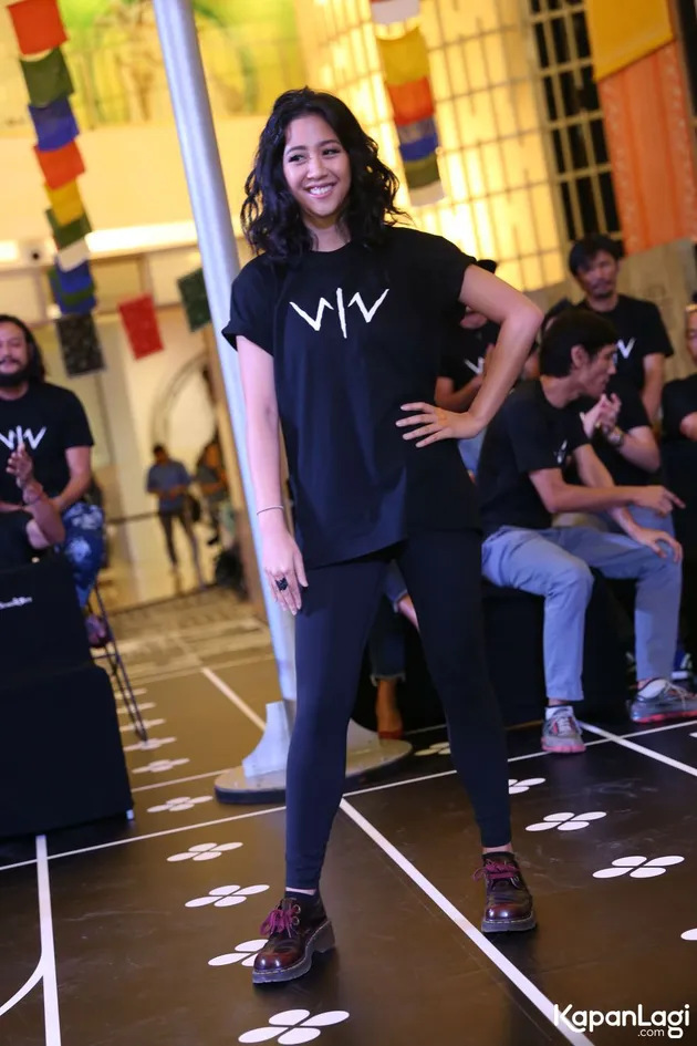 Sherina Munaf - WIRO SABLENG 212