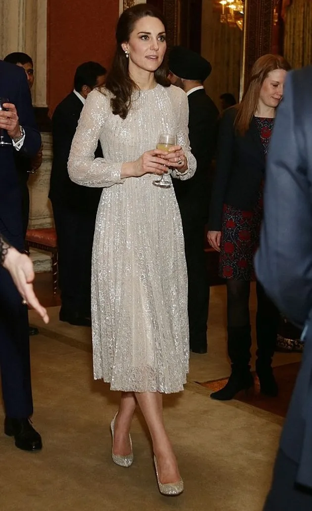 Kate Middleton tampil Cantik
