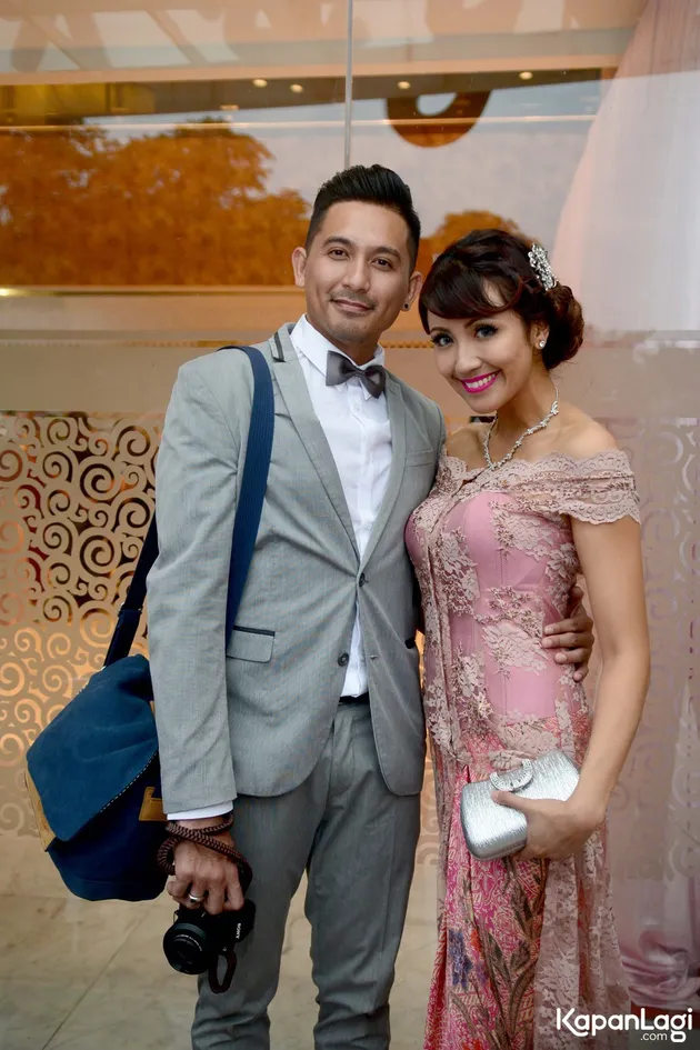 FOTO: HADIRI PERNIKAHAN RYANA DEA, RYAN DELON - SHARENA 