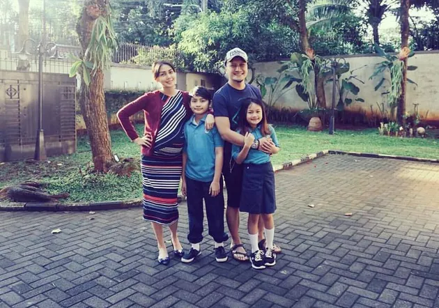 Fenita - Arie Untung