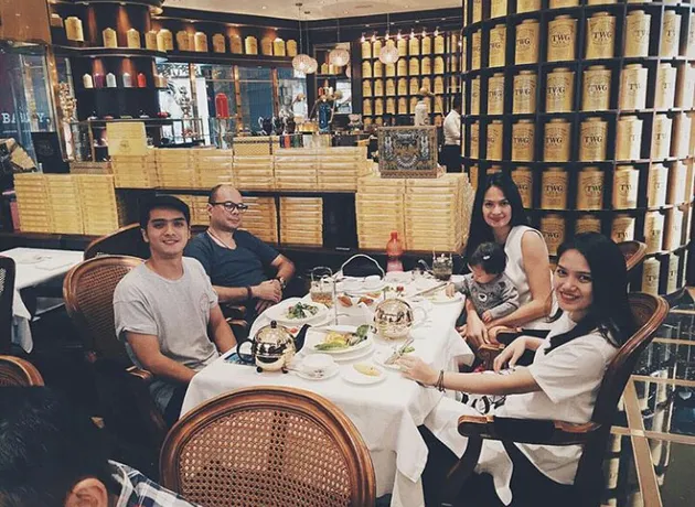 FOTO: HAMIL ANAK KEDUA, ISTRI RICKY HARUN MAKIN CANTIK 