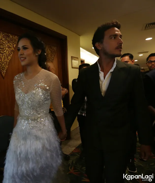 Raisa &amp; Hamish Daud - AYAT-AYAT CINTA 2