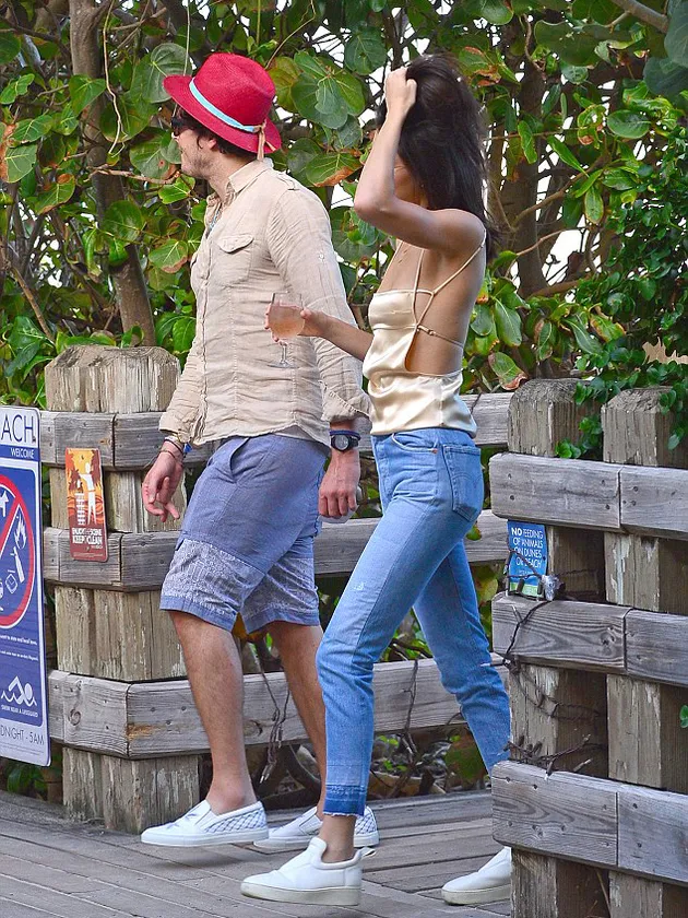 Kendall Jenner Tanpa Bra