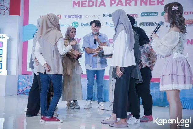 Foto Hebohnya Jang Hansol Main Bareng Bolo-Bolo di KLKF 2023