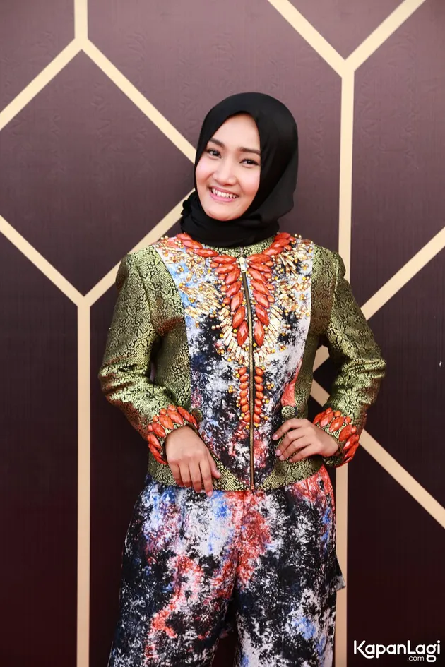 Fatin Shidqia Lubis Hijab Cantik Red Carpet